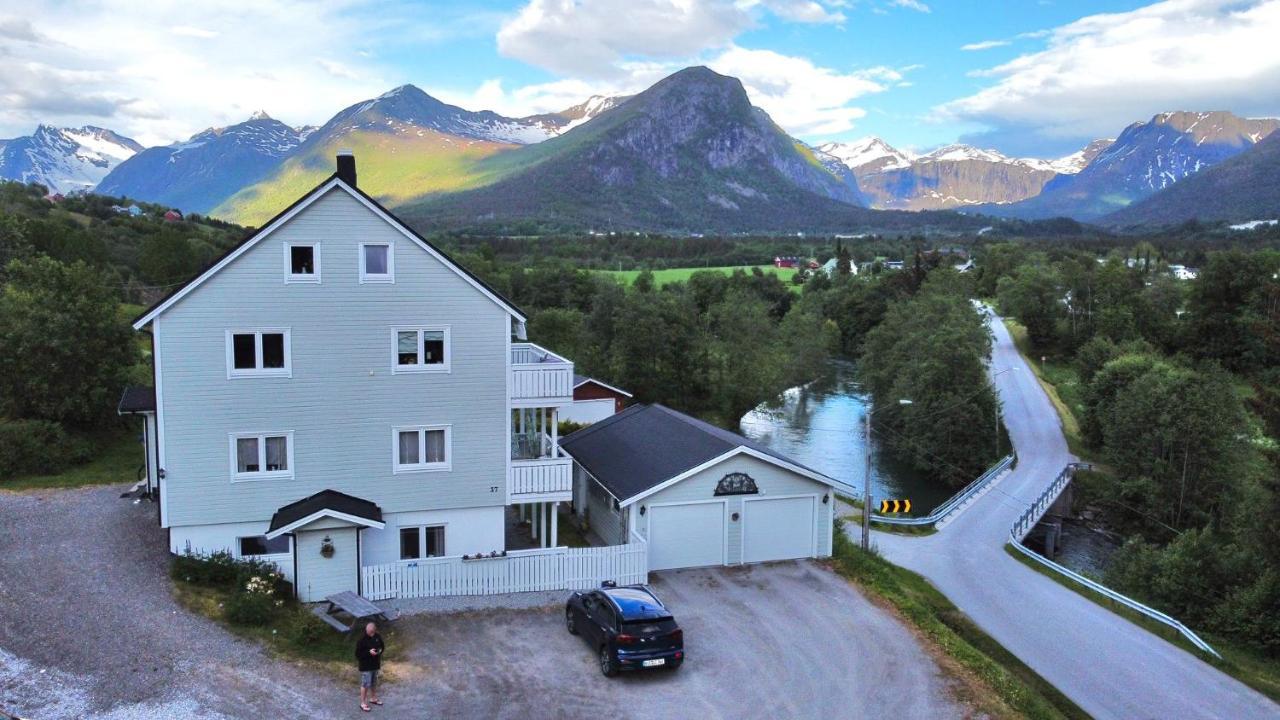 Apartment Dreamvalley Isfjorden Εξωτερικό φωτογραφία
