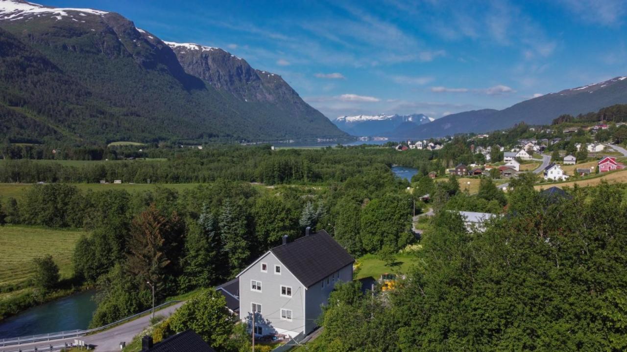 Apartment Dreamvalley Isfjorden Εξωτερικό φωτογραφία